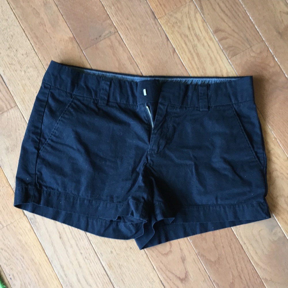 UNIQLO Black Shorts